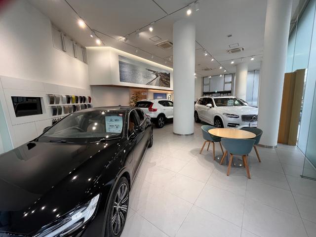 Ｖ６０ リチャージ　ＰＨＶ　Ｔ６　ＡＷＤ　インスクリプション　パノラマルーフ　ファインナッパレザー　ｈａｒｍａｎ／ｋａｒｄｏｎ　ＨＤＤナビ　地デジＴＶ　Ａｐｐｌｅ　Ｃａｒｐｌａｙ　Ａｎｄｒｏｉｄ　Ａｕｔｏ　３６０°カメラ　パワーシート　シートヒーター（45枚目）