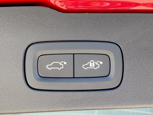 V60 B5 インスクリプション Bowers&Wilkins パノラマサンルーフ ACC 正ナビ 全方位カメラ シートクーラー シートヒーター パワーシート LEDヘッドライト スマートキー ア オレフォス製シフト(43枚目)