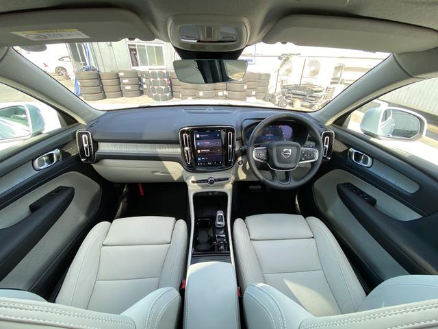 XC40 ウルトラ B4 AWD ブライトGoogleアシスタント 電動サンルーフ 前後シートヒーター付き(2枚目)