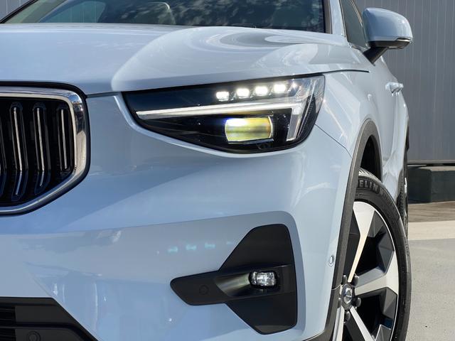 XC40 ウルトラ B4 AWD ブライトGoogleアシスタント 電動サンルーフ 前後シートヒーター付き(5枚目)