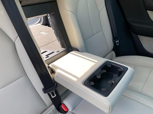 XC40 ウルトラ B4 AWD ブライトGoogleアシスタント 電動サンルーフ 前後シートヒーター付き(20枚目)