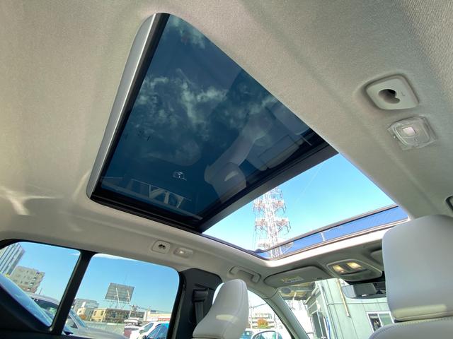 XC40 ウルトラ B4 AWD ブライトGoogleアシスタント 電動サンルーフ 前後シートヒーター付き(22枚目)