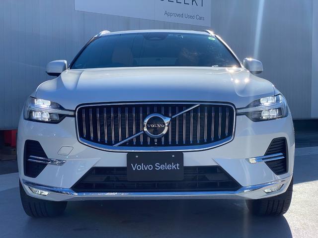 ＸＣ６０ アルティメット　Ｂ５　ＡＷＤ　Ｇｏｏｇｌｅ搭載　パノラマ・ガラスルーフ　ｈａｒｍａｎ／ｋａｒｄｏｎ　３６０度ビューカメラ　ドライブレコーダー　ヘッドアップ・ディスプレイ　本革シート　　ワイヤレス・スマートフォン・チャージ（8枚目）