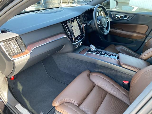 V60 B5 インスクリプション 電動サンルーフ ベンチレーション機能付きシート 純正ドライブレコーダー(14枚目)