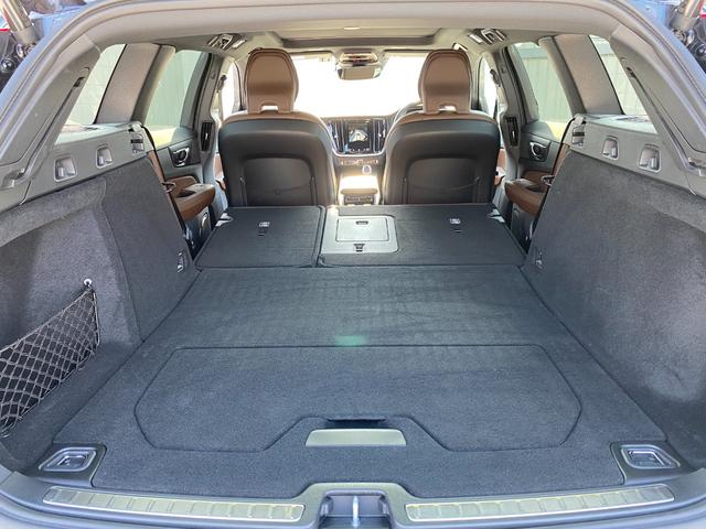 V60 B5 インスクリプション 電動サンルーフ ベンチレーション機能付きシート 純正ドライブレコーダー(36枚目)