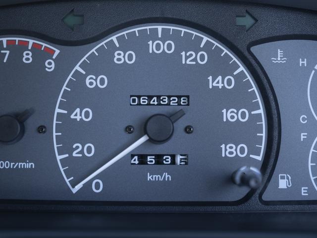 ランサー GSRエボリューションIII ダンデライオンイエロー・ワンオーナー車・屋内保管・雨天未使用(4枚目)