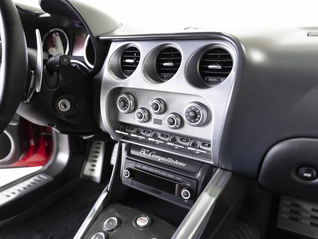 8Cコンペティツィオーネ コンペティツィオーネレッド・自然吸気4.6L V8 ドライサンプエンジン・ポルトローナフラウブラックレザー(16枚目)