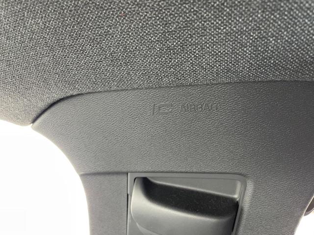 ＸＣ４０ Ｂ４　ＡＷＤ　Ｒデザイン　認定中古車　ハーフレザー　ｈａｒｍａｎ／ｋａｒｄｏｎ　インテリセーフ　衝突被害軽減ブレーキ　３６０°ビューカメラ　パイロットアシスト　純正９インチナビ　　アップルカープレイ　　シートヒーター（33枚目）