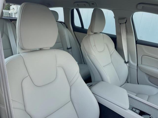Ｖ６０ プラス　Ｂ４　認定中古車　本革シート　インテリセーフ　衝突被害軽減ブレーキ　パイロットアシスト　レーダークルーズ　純正９インチナビ　シートヒーター　ハンドルヒーター　パワーシート　フロントカメラ（11枚目）