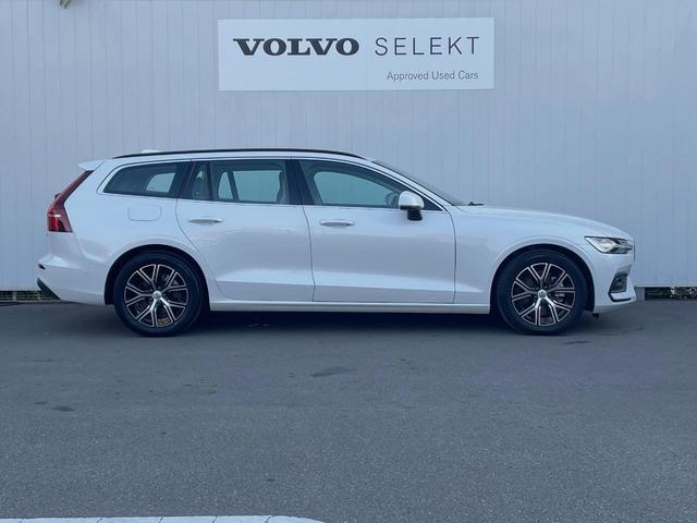 Ｖ６０ プラス　Ｂ４　認定中古車　本革シート　インテリセーフ　衝突被害軽減ブレーキ　パイロットアシスト　レーダークルーズ　純正９インチナビ　シートヒーター　ハンドルヒーター　パワーシート　フロントカメラ（19枚目）