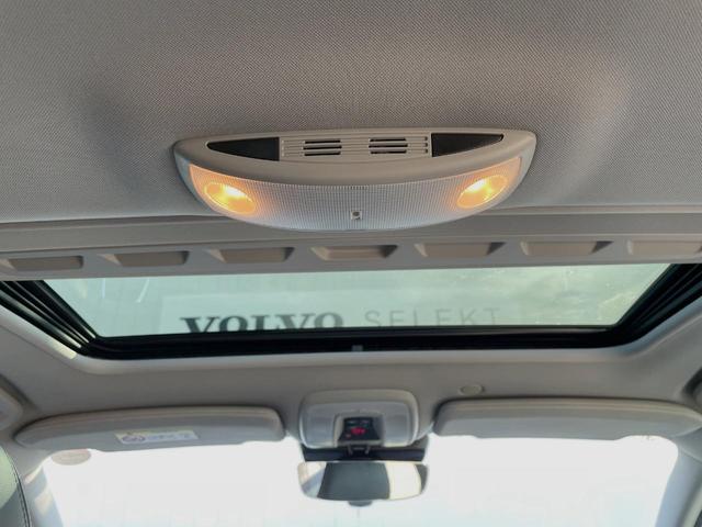 Ｖ６０ Ｄ４　クラシック　本革シート　インテリセーフ　衝突被害軽減ブレーキ　パイロットアシスト　純正ナビ　シートヒーター　バックカメラ　Ｂｌｕｅｔｏｏｔｈ　ＬＥＤヘッドライト　ブラインドスポットインフォメーション（32枚目）