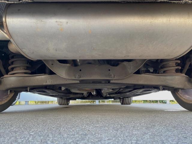 Ｖ６０ Ｄ４　クラシック　本革シート　インテリセーフ　衝突被害軽減ブレーキ　パイロットアシスト　純正ナビ　シートヒーター　バックカメラ　Ｂｌｕｅｔｏｏｔｈ　ＬＥＤヘッドライト　ブラインドスポットインフォメーション（34枚目）