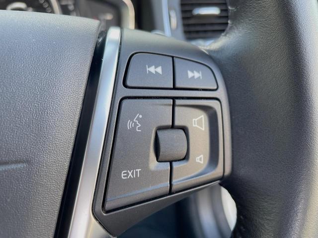 Ｖ６０ Ｄ４　クラシック　本革シート　インテリセーフ　衝突被害軽減ブレーキ　パイロットアシスト　純正ナビ　シートヒーター　バックカメラ　Ｂｌｕｅｔｏｏｔｈ　ＬＥＤヘッドライト　ブラインドスポットインフォメーション（35枚目）