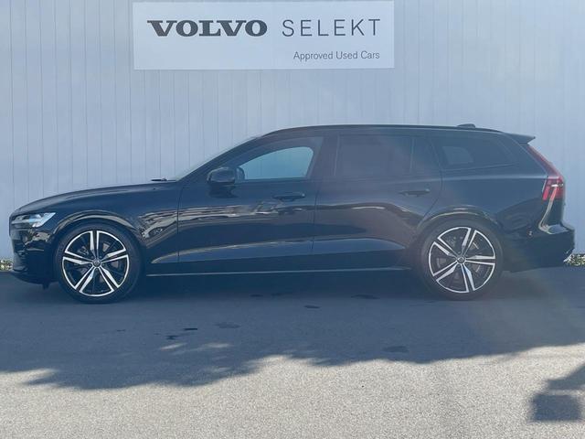 Ｖ６０ Ｂ５　Ｒデザイン　認定中古車　ナッパレザーシート　ｈａｒｍａｎ／ｋａｒｄｏｎ　インテリセーフ　３６０ビューカメラ　パイロットアシスト　レーダークルーズ　純正９インチナビ　マッサージ機能付きシート　シートヒーター（19枚目）