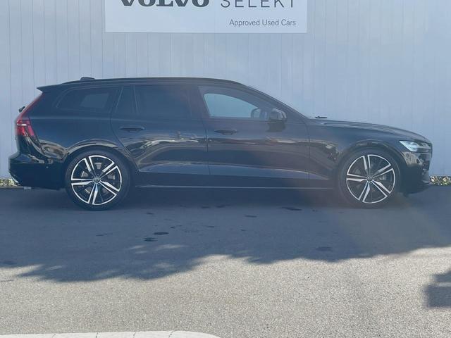 Ｖ６０ Ｂ５　Ｒデザイン　認定中古車　ナッパレザーシート　ｈａｒｍａｎ／ｋａｒｄｏｎ　インテリセーフ　３６０ビューカメラ　パイロットアシスト　レーダークルーズ　純正９インチナビ　マッサージ機能付きシート　シートヒーター（20枚目）