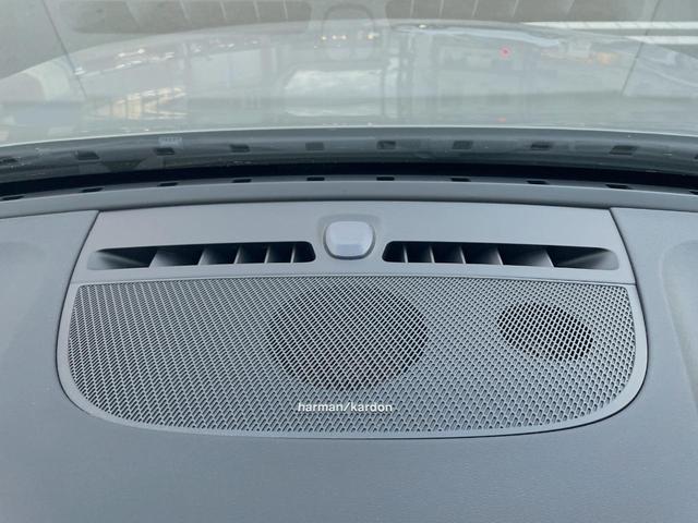 ＸＣ４０ プラス　プロ　Ｂ３　認定中古車　ｈａｒｍａｎ／ｋａｒｄｏｎ　インテリセーフ　衝突被害軽減ブレーキ　３６０ビューカメラ　純正９インチナビ　シートヒーター　ハンドルヒーター　フロントカメラ　サイドカメラ　バックカメラ（5枚目）