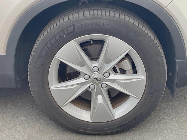 ＸＣ４０ プラス　プロ　Ｂ３　認定中古車　ｈａｒｍａｎ／ｋａｒｄｏｎ　インテリセーフ　衝突被害軽減ブレーキ　３６０ビューカメラ　純正９インチナビ　シートヒーター　ハンドルヒーター　フロントカメラ　サイドカメラ　バックカメラ（22枚目）