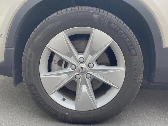 ＸＣ４０ プラス　プロ　Ｂ３　認定中古車　ｈａｒｍａｎ／ｋａｒｄｏｎ　インテリセーフ　衝突被害軽減ブレーキ　３６０ビューカメラ　純正９インチナビ　シートヒーター　ハンドルヒーター　フロントカメラ　サイドカメラ　バックカメラ（25枚目）