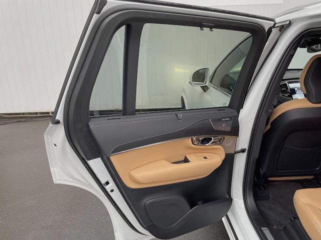 XC90 アルティメット B6 AWD 認定中古車 AWD ナッパレザーシート サンルーフ  B&Wプレミアムサウンド インテリセーフ 衝突被害軽減ブレーキ 360ビューカメラ パイロットアシスト レーダークルーズ 純正9インチナビ(28枚目)