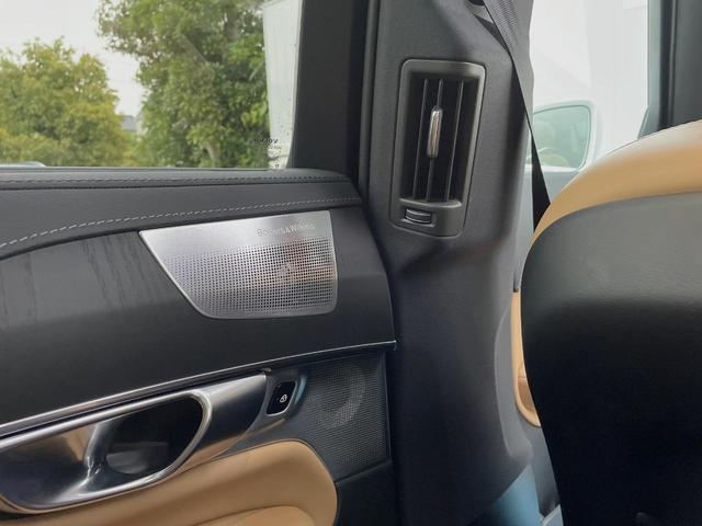 XC90 アルティメット B6 AWD 認定中古車 AWD ナッパレザーシート サンルーフ  B&Wプレミアムサウンド インテリセーフ 衝突被害軽減ブレーキ 360ビューカメラ パイロットアシスト レーダークルーズ 純正9インチナビ(45枚目)
