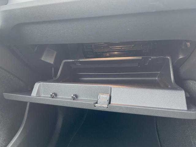 XC40 プラス プロ B3 認定中古車 インテリセーフ 衝突被害軽減ブレーキ レーダークルーズ 純正9インチナビ フロントカメラ バックカメラ サイドカメラ 純正ナビ シートヒーター・LEDヘッドライト(26枚目)