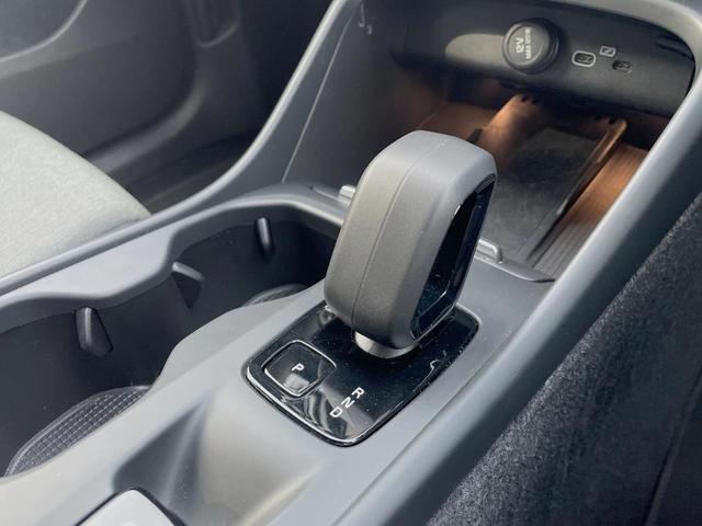 XC40 プラス プロ B3 認定中古車 インテリセーフ 衝突被害軽減ブレーキ レーダークルーズ 純正9インチナビ フロントカメラ バックカメラ サイドカメラ 純正ナビ シートヒーター・LEDヘッドライト(33枚目)