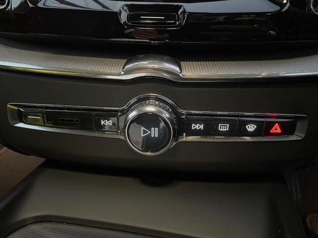 ＸＣ６０ プラス　Ｂ５　認定中古車　本革シート　インテリセーフ　衝突被害軽減ブレーキ　３６０ビューカメラ　パイロットアシスト　レーダークルーズ　マッサージ機能付きシート　シートヒーター　純正１９インチアルミ　純正ナビ（27枚目）