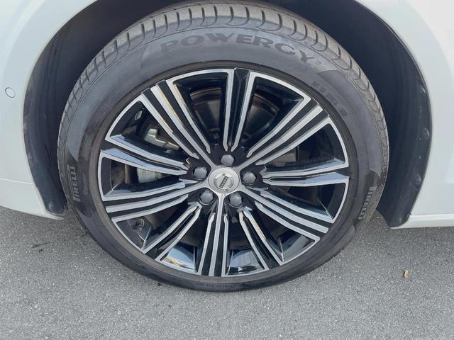 Ｖ６０ Ｔ５　インスクリプション　ナッパレザーシート　ｈａｒｍａｎ／ｋａｒｄｏｎ　インテリセーフ　衝突被害軽減ブレーキ　３６０ビューカメラ　パイロットアシスト　レーダークルーズ　純正９インチナビ　マッサージ機能付きシート（23枚目）