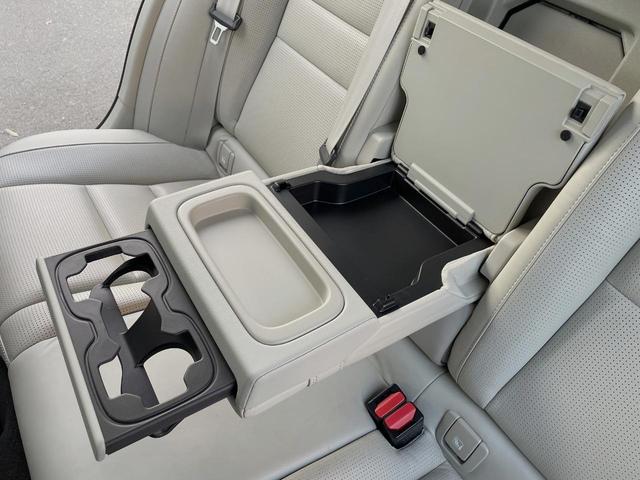 Ｖ６０ Ｔ５　インスクリプション　ナッパレザーシート　ｈａｒｍａｎ／ｋａｒｄｏｎ　インテリセーフ　衝突被害軽減ブレーキ　３６０ビューカメラ　パイロットアシスト　レーダークルーズ　純正９インチナビ　マッサージ機能付きシート（41枚目）