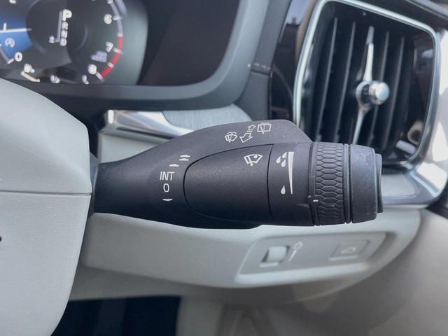 Ｖ６０ Ｔ５　インスクリプション　ナッパレザーシート　ｈａｒｍａｎ／ｋａｒｄｏｎ　インテリセーフ　衝突被害軽減ブレーキ　３６０ビューカメラ　パイロットアシスト　レーダークルーズ　純正９インチナビ　マッサージ機能付きシート（47枚目）