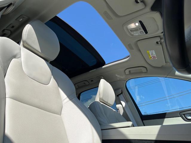 XC60 アルティメット B5 AWD パノラマガラスサンルーフ Googleモデル  革シート 360°ビューカメラ パイロットアシスト マッサージ機能付きシート シートベンチレーション パワーシート パワーバックドア(5枚目)