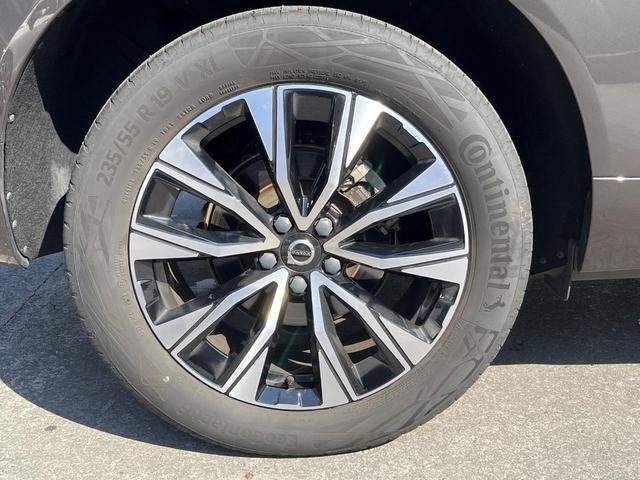 XC60 アルティメット B5 AWD パノラマガラスサンルーフ Googleモデル  革シート 360°ビューカメラ パイロットアシスト マッサージ機能付きシート シートベンチレーション パワーシート パワーバックドア(26枚目)