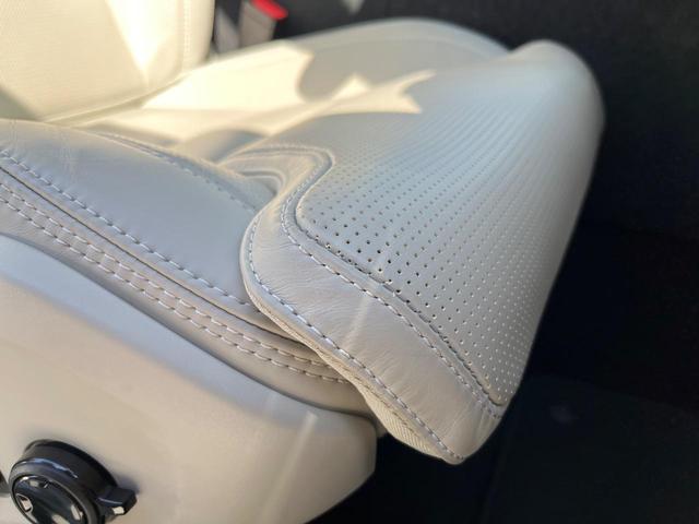 XC60 アルティメット B5 AWD パノラマガラスサンルーフ Googleモデル  革シート 360°ビューカメラ パイロットアシスト マッサージ機能付きシート シートベンチレーション パワーシート パワーバックドア(36枚目)