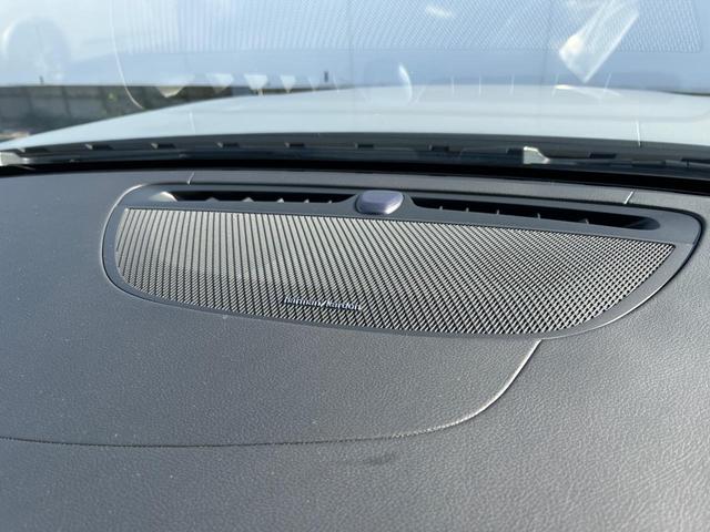 Ｖ６０ アルティメット　Ｂ４　認定中古車　インテリセーフ　禁煙車　ｈａｒｍａｎ／ｋａｒｄｏｎ　ナッパレザーシート　Ｇｏｏｇｌｅナビ　３６０°ビューカメラ　全席シートヒーター　シートベンチレーション　マッサージ機能　純正ドラレコ（5枚目）