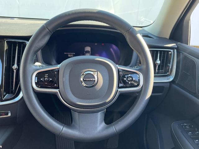 Ｖ６０ アルティメット　Ｂ４　認定中古車　インテリセーフ　禁煙車　ｈａｒｍａｎ／ｋａｒｄｏｎ　ナッパレザーシート　Ｇｏｏｇｌｅナビ　３６０°ビューカメラ　全席シートヒーター　シートベンチレーション　マッサージ機能　純正ドラレコ（12枚目）