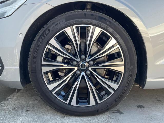 Ｖ６０ アルティメット　Ｂ４　認定中古車　インテリセーフ　禁煙車　ｈａｒｍａｎ／ｋａｒｄｏｎ　ナッパレザーシート　Ｇｏｏｇｌｅナビ　３６０°ビューカメラ　全席シートヒーター　シートベンチレーション　マッサージ機能　純正ドラレコ（16枚目）