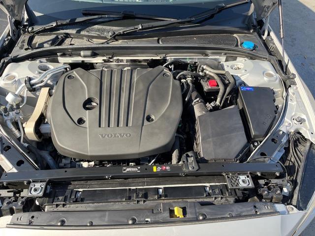 Ｖ６０ アルティメット　Ｂ４　認定中古車　インテリセーフ　禁煙車　ｈａｒｍａｎ／ｋａｒｄｏｎ　ナッパレザーシート　Ｇｏｏｇｌｅナビ　３６０°ビューカメラ　全席シートヒーター　シートベンチレーション　マッサージ機能　純正ドラレコ（22枚目）