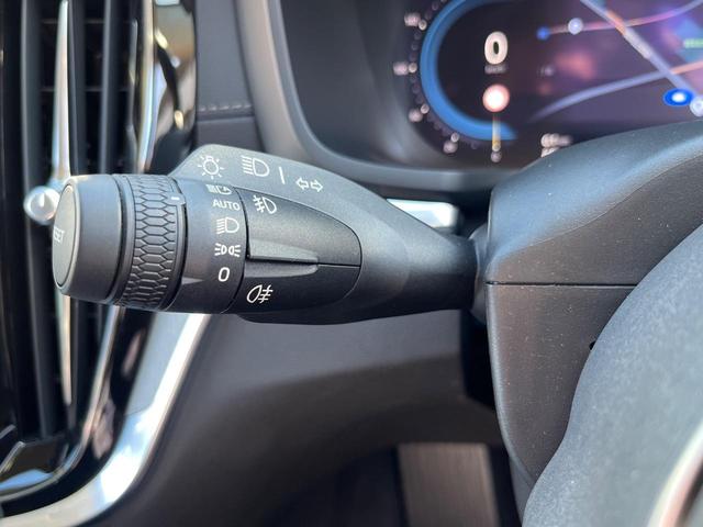 Ｖ６０ アルティメット　Ｂ４　認定中古車　インテリセーフ　禁煙車　ｈａｒｍａｎ／ｋａｒｄｏｎ　ナッパレザーシート　Ｇｏｏｇｌｅナビ　３６０°ビューカメラ　全席シートヒーター　シートベンチレーション　マッサージ機能　純正ドラレコ（33枚目）