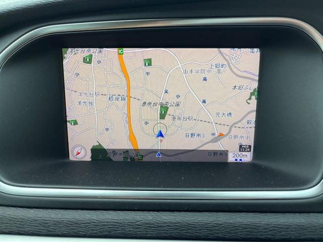 V40 クロスカントリー T5 AWD サマム 本革シート harman kardon 衝突被害軽減ブレーキ レーダークルーズ 純正ナビ シートヒーター 純正18インチアルミ バックカメラ ブラインドスポットインフォメーション Bluetooth(6枚目)