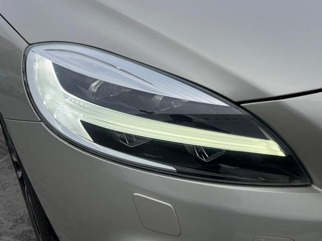 V40 クロスカントリー T5 AWD サマム 本革シート harman kardon 衝突被害軽減ブレーキ レーダークルーズ 純正ナビ シートヒーター 純正18インチアルミ バックカメラ ブラインドスポットインフォメーション Bluetooth(18枚目)