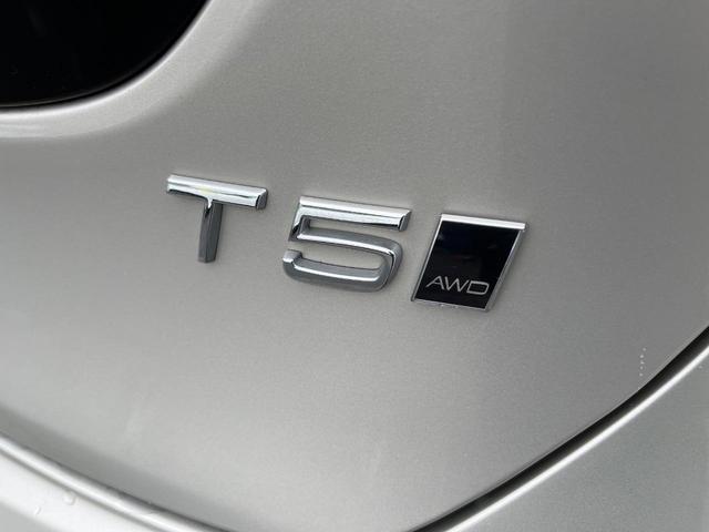V40 クロスカントリー T5 AWD サマム 本革シート harman kardon 衝突被害軽減ブレーキ レーダークルーズ 純正ナビ シートヒーター 純正18インチアルミ バックカメラ ブラインドスポットインフォメーション Bluetooth(31枚目)