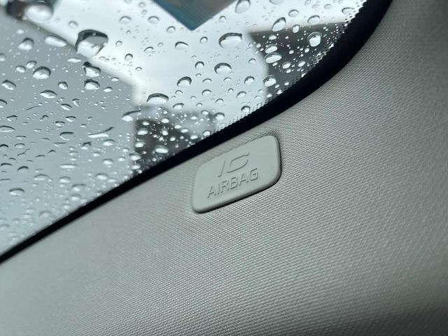 V40 クロスカントリー T5 AWD サマム 本革シート harman kardon 衝突被害軽減ブレーキ レーダークルーズ 純正ナビ シートヒーター 純正18インチアルミ バックカメラ ブラインドスポットインフォメーション Bluetooth(41枚目)