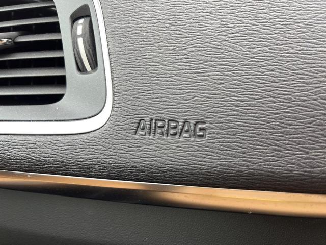 V40 クロスカントリー T5 AWD サマム 本革シート harman kardon 衝突被害軽減ブレーキ レーダークルーズ 純正ナビ シートヒーター 純正18インチアルミ バックカメラ ブラインドスポットインフォメーション Bluetooth(43枚目)