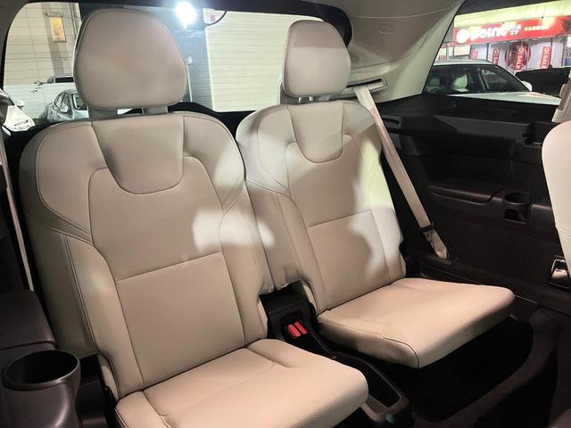 ＸＣ９０ Ｔ５　ＡＷＤ　モーメンタム　革シート　純正９型ナビ　インテリセーフ　衝突被害軽減ブレーキ　シートヒーター　パワーシート　３６０°ビューカメラ　禁煙車　ＬＥＤヘッドライト　レーダークルーズ　パワーテールゲート（13枚目）