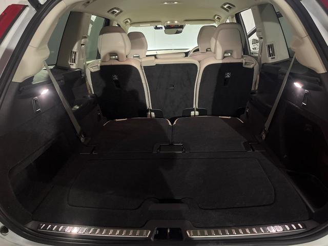 ＸＣ９０ Ｔ５　ＡＷＤ　モーメンタム　革シート　純正９型ナビ　インテリセーフ　衝突被害軽減ブレーキ　シートヒーター　パワーシート　３６０°ビューカメラ　禁煙車　ＬＥＤヘッドライト　レーダークルーズ　パワーテールゲート（14枚目）