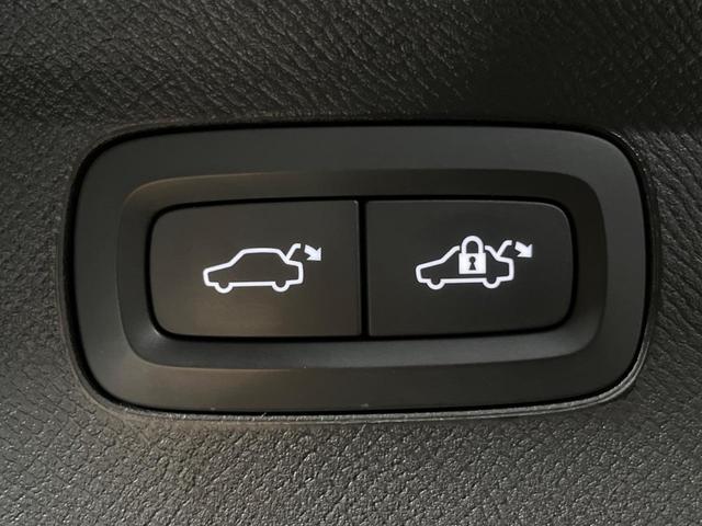 ＸＣ９０ Ｔ５　ＡＷＤ　モーメンタム　革シート　純正９型ナビ　インテリセーフ　衝突被害軽減ブレーキ　シートヒーター　パワーシート　３６０°ビューカメラ　禁煙車　ＬＥＤヘッドライト　レーダークルーズ　パワーテールゲート（15枚目）