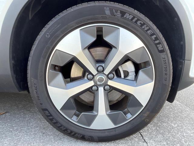XC40 ウルトラ B4 AWD 認定中古車 AWD 白革シート harman&kardon インテリセーフ 360°ビューカメラ レーダークルーズ 純正9インチナビ 禁煙車 シートヒーター (メモリー機能付)パワーシート(31枚目)