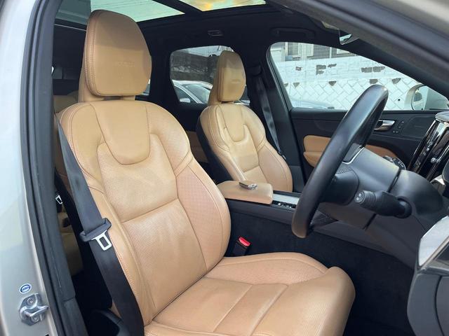 ＸＣ６０ Ｄ４　ＡＷＤ　インスクリプション　サンルーフ　ｈａｒｍａｎ／ｋａｒｄｏｎ　ファインナッパレザー　インテリセーフ　衝突被害軽減ブレーキ　シートヒーター　ベンチレーション　マッサージ機能付きシート　パワーシート　パワーバックドア　禁煙車（12枚目）