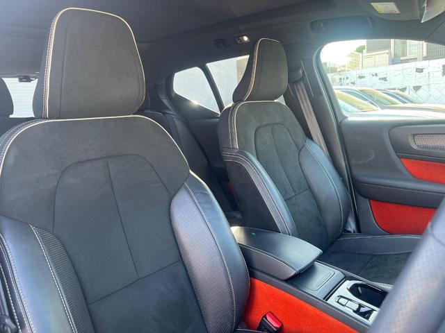 XC40 T4 AWD Rデザイン サンルーフ グレード専用シート インテリセーフ 衝突被害軽減ブレーキ シートヒーター パワーシート パワーバックドア LEDヘッドライト 360°ビューカメラ 禁煙車 レーダークルーズ(12枚目)