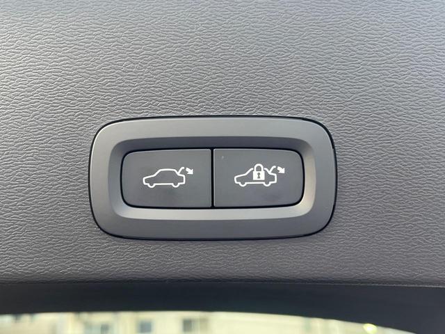 ＸＣ４０ プラス　プロ　Ｂ３　認定中古車　Ｇｏｏｇｌｅナビ　インテリセーフ　衝突被害軽減ブレーキ　３６０°カメラ　パイロットアシスト　レーダークルーズ　純正９インチナビ　禁煙車　シートヒーター　メモリー機能付きパワーシート（9枚目）